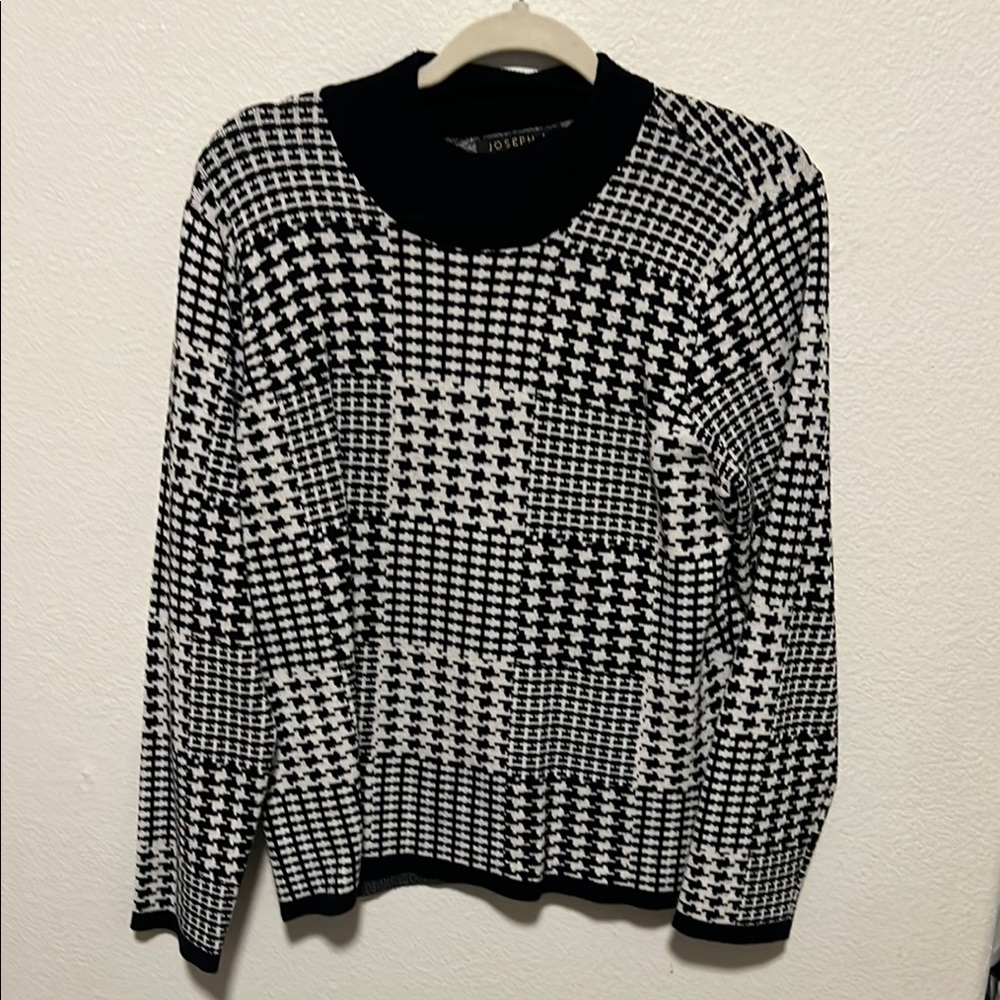 Joseph A. Monochrome Knit Sweater size xl